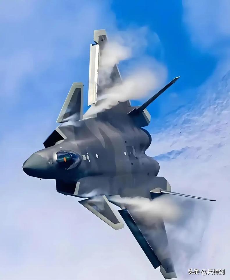 1. 美国空军：以242.9分稳居榜首，全球最大规模五代机群（F-35系列）与战