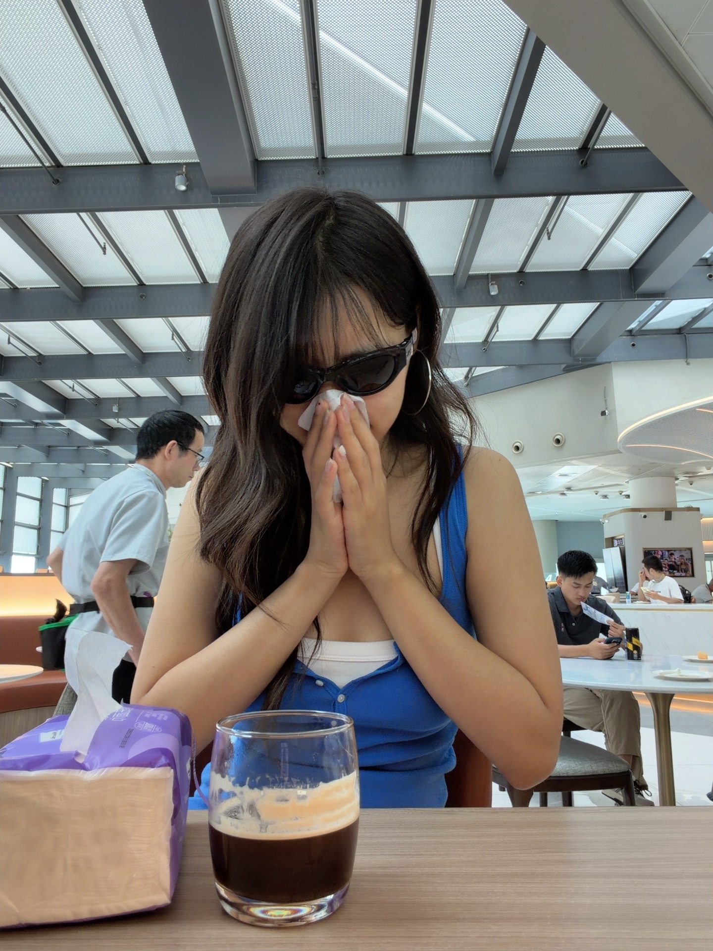 原来我擤鼻涕表情这么丰富哈哈哈哈哈感冒期间随身带一整包纸，就是我最大的安全感