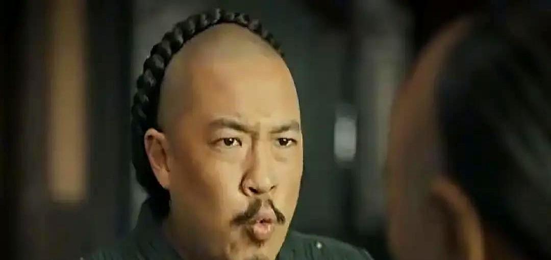 新剧里看到张博宇，查了下，果然是张丰毅的儿子。演得有点呆，但看着不烦。

他这长