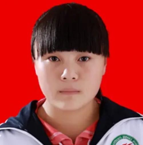 2003年，陕西一女子从破木桥摔下，造成半身瘫痪，丈夫为了还债不得不外出打工，可