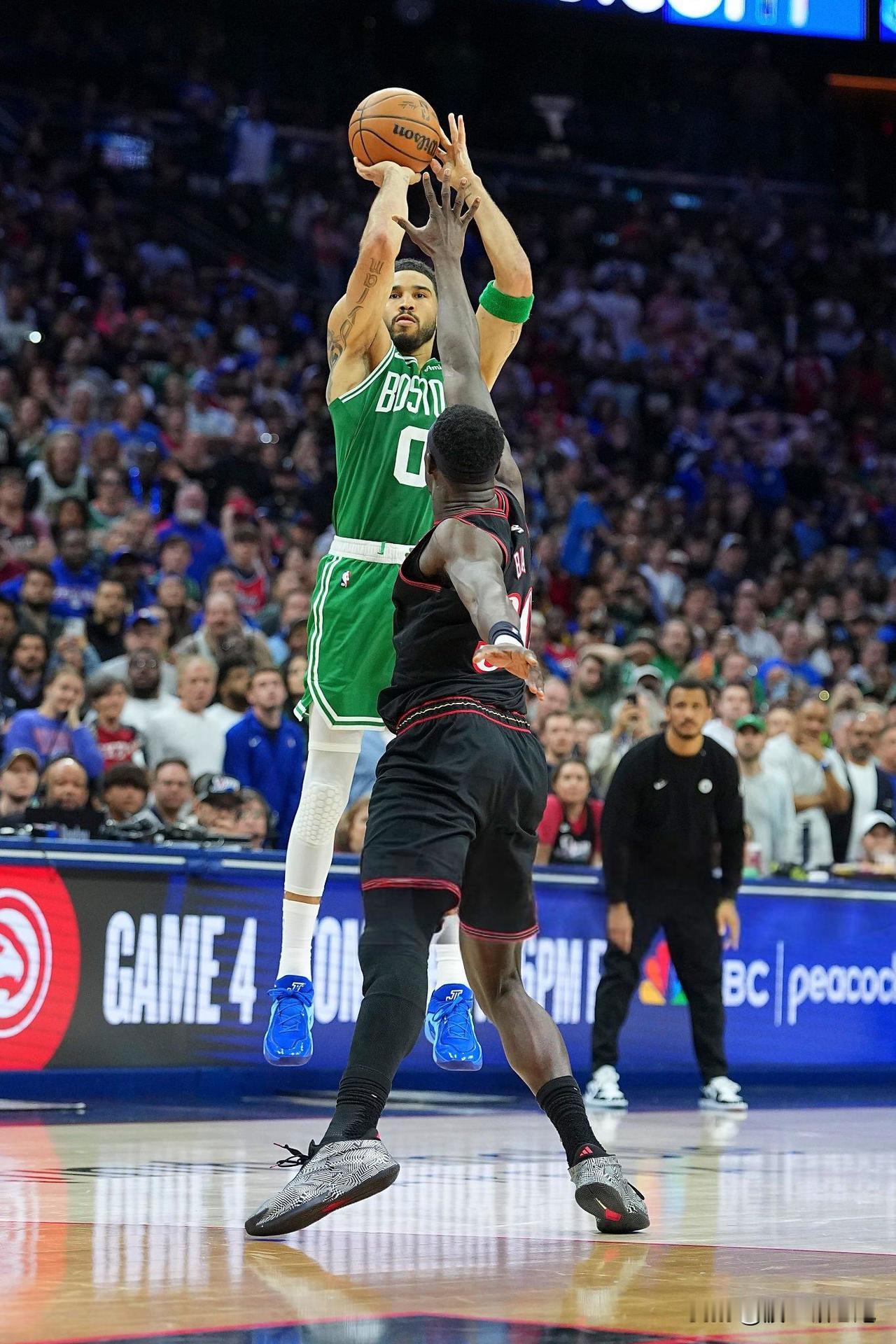 杰森塔图姆，how do you do!

别忘了这可是刚刚经历过跟腱撕裂的球员