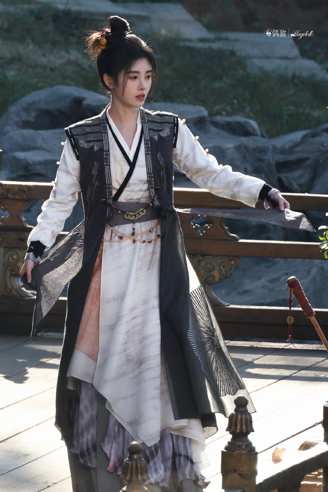 jjy鞠婧祎千香 jjy鞠婧祎姜黎非 “怀着爱意 带着虔诚 保持温柔 追逐梦想”