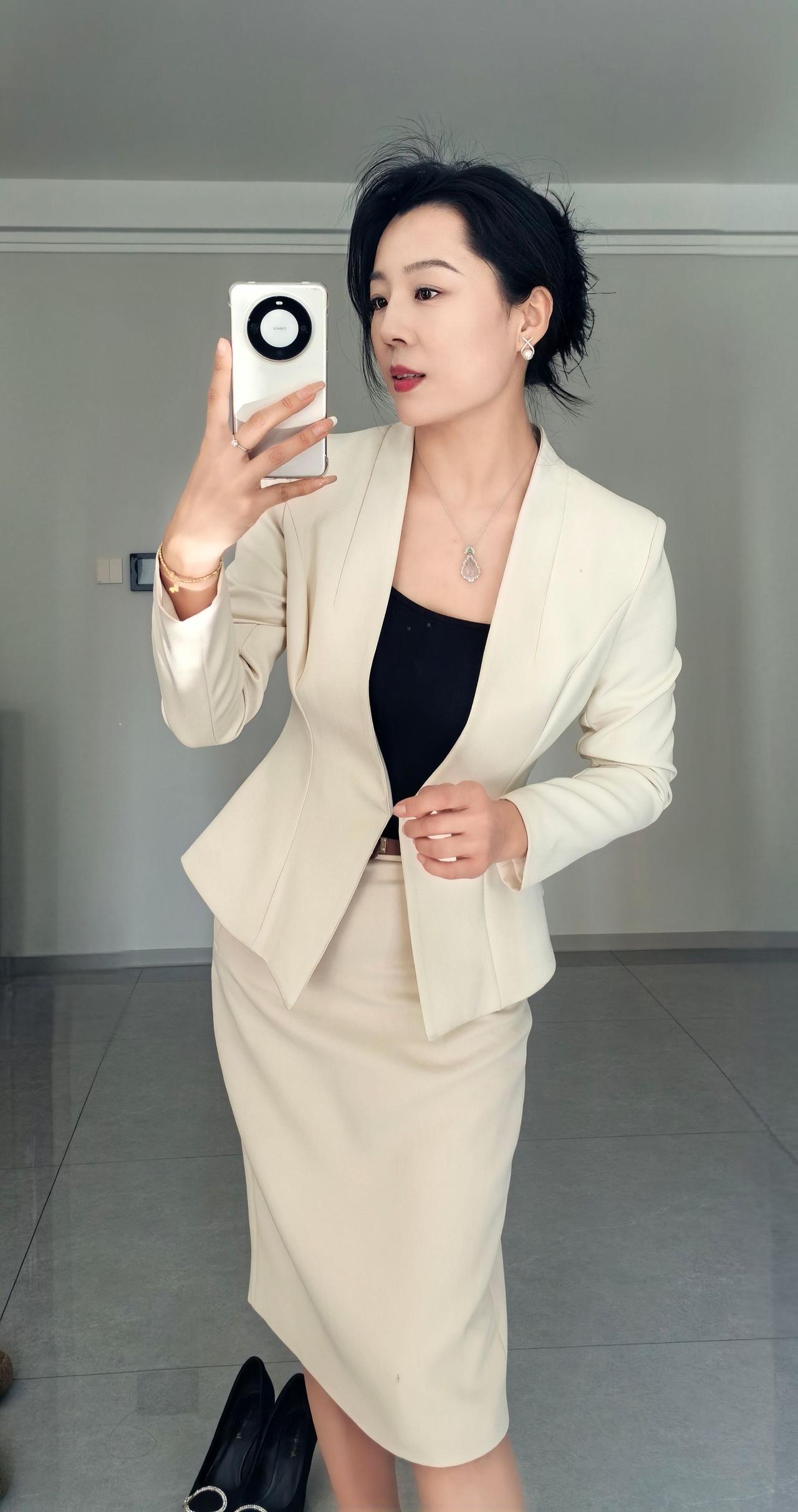 轻熟穿搭 高级感穿搭