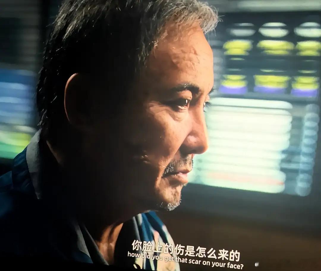 谁看《欢迎来龙餐馆》，能躲过徐福和老扎这段对手戏。子弹穿嘴，徐福死里逃生，就来自