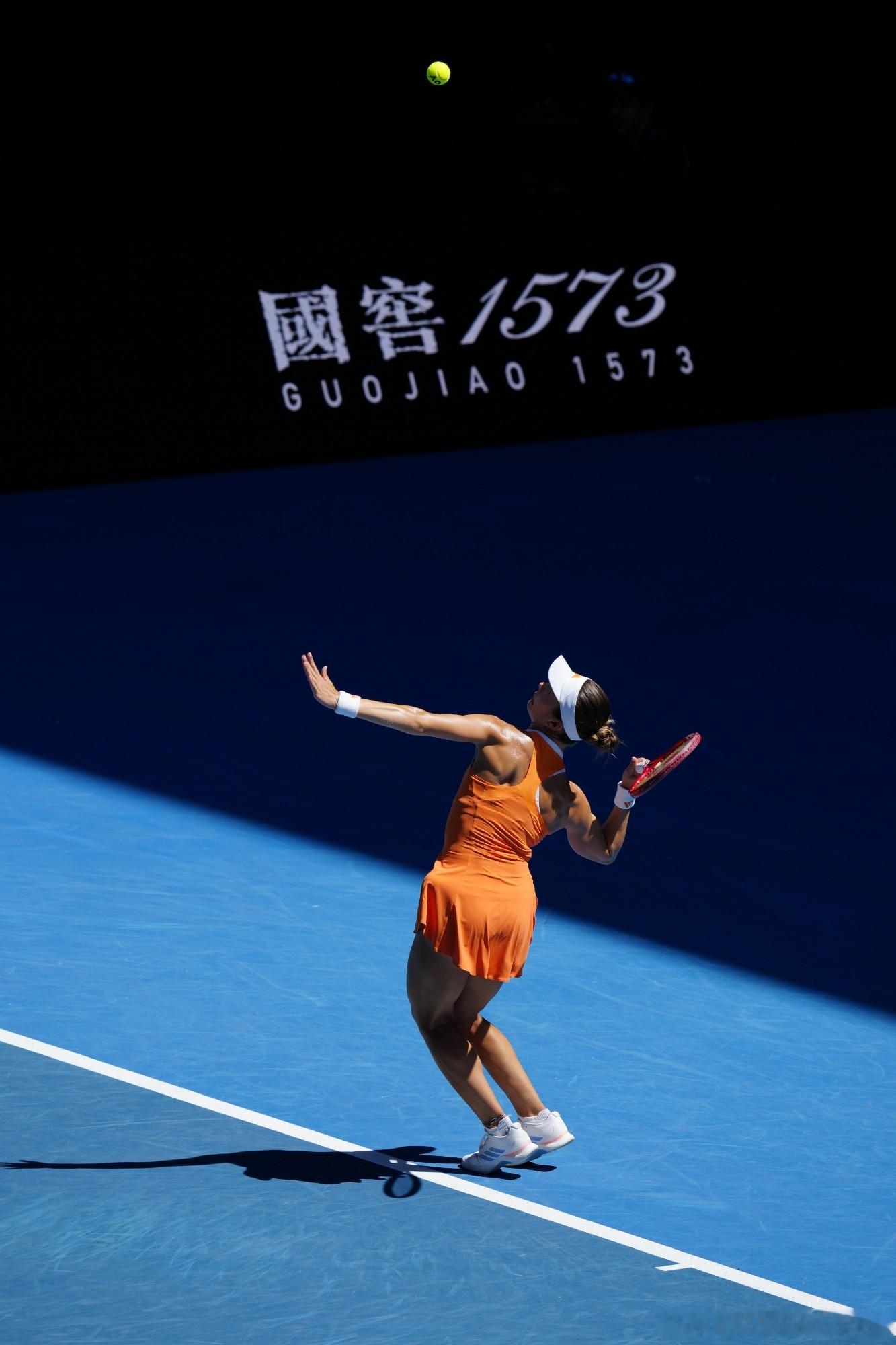 萨巴伦卡！6-3/6-0无悬念横扫约维奇，同一家经纪公司EVOVLE之间的对决，