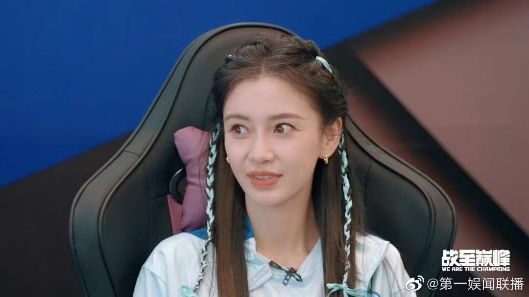 #张大大对angelababy说我带你飞# 迟早要被张大大给笑死，他和baby是