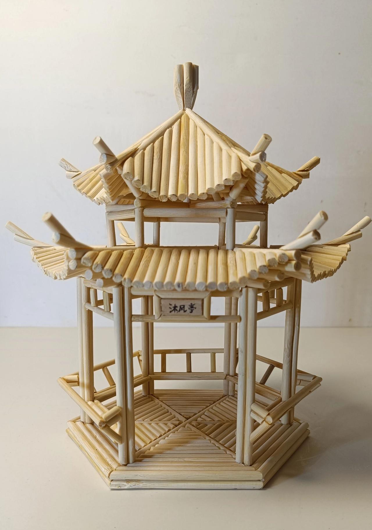 一起做手工一次性筷子做的手工，是不是很棒？不过这些都不是我做的，是我在贴图里收集