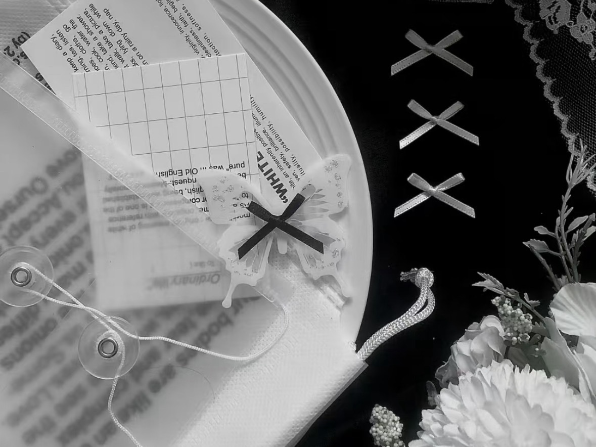 都不重要了 果子腐烂一地的时候 新的种子也正在发芽. ​​​