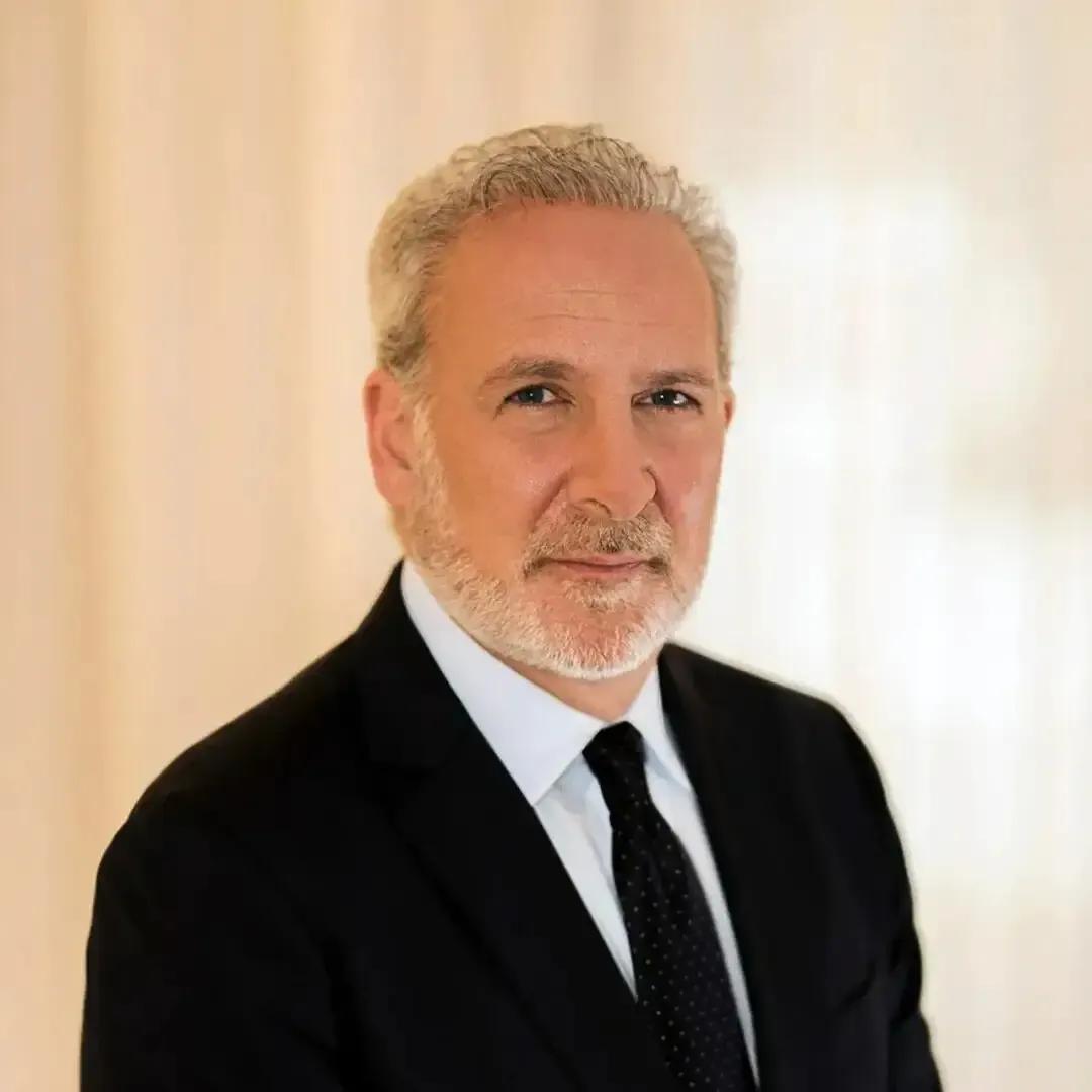 美国经济学家彼德.希夫今天（1月18日）写道：“特朗普的说法完全颠倒了。不是美国