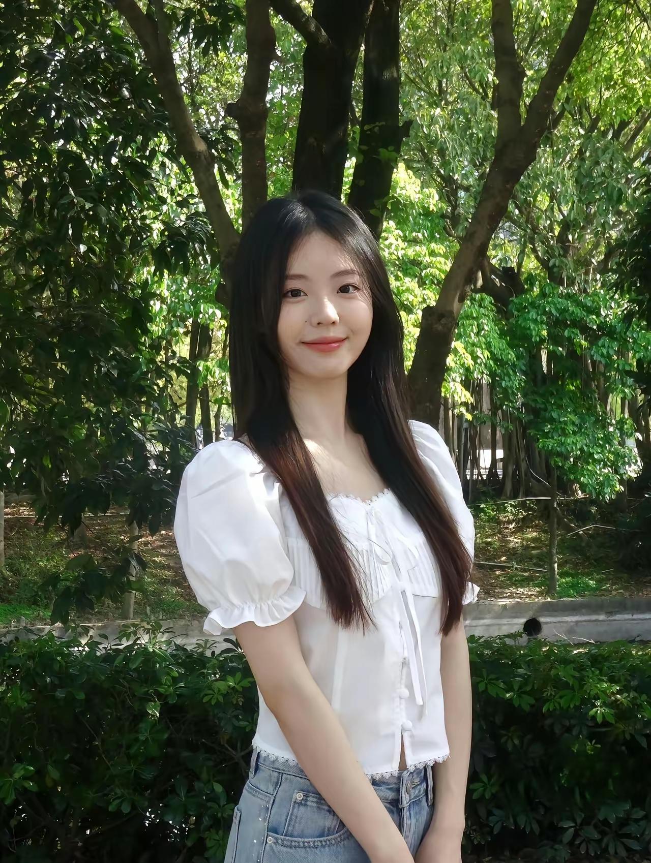 被好天气收买，剩下的全是好心情
烦恼也被蒸发掉啦