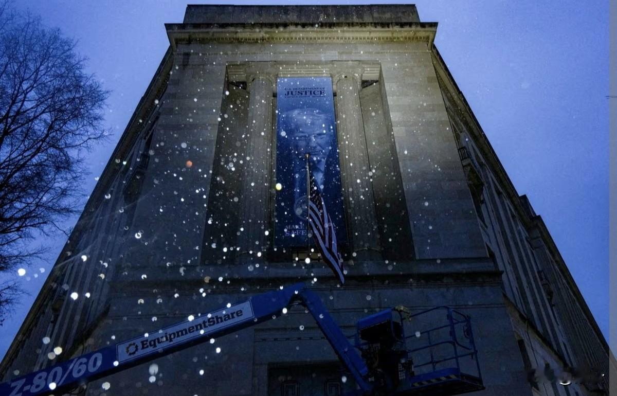 路透社：美国最高法院出手！裁定特朗普关税越权，权力遭刚性约束
 
据路透社2月2