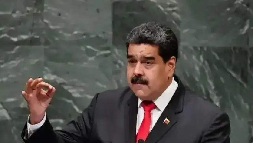 就在刚刚
 
美国海军突然宣布了，福特号航母打击群进入加勒比海的消息。据多家媒体