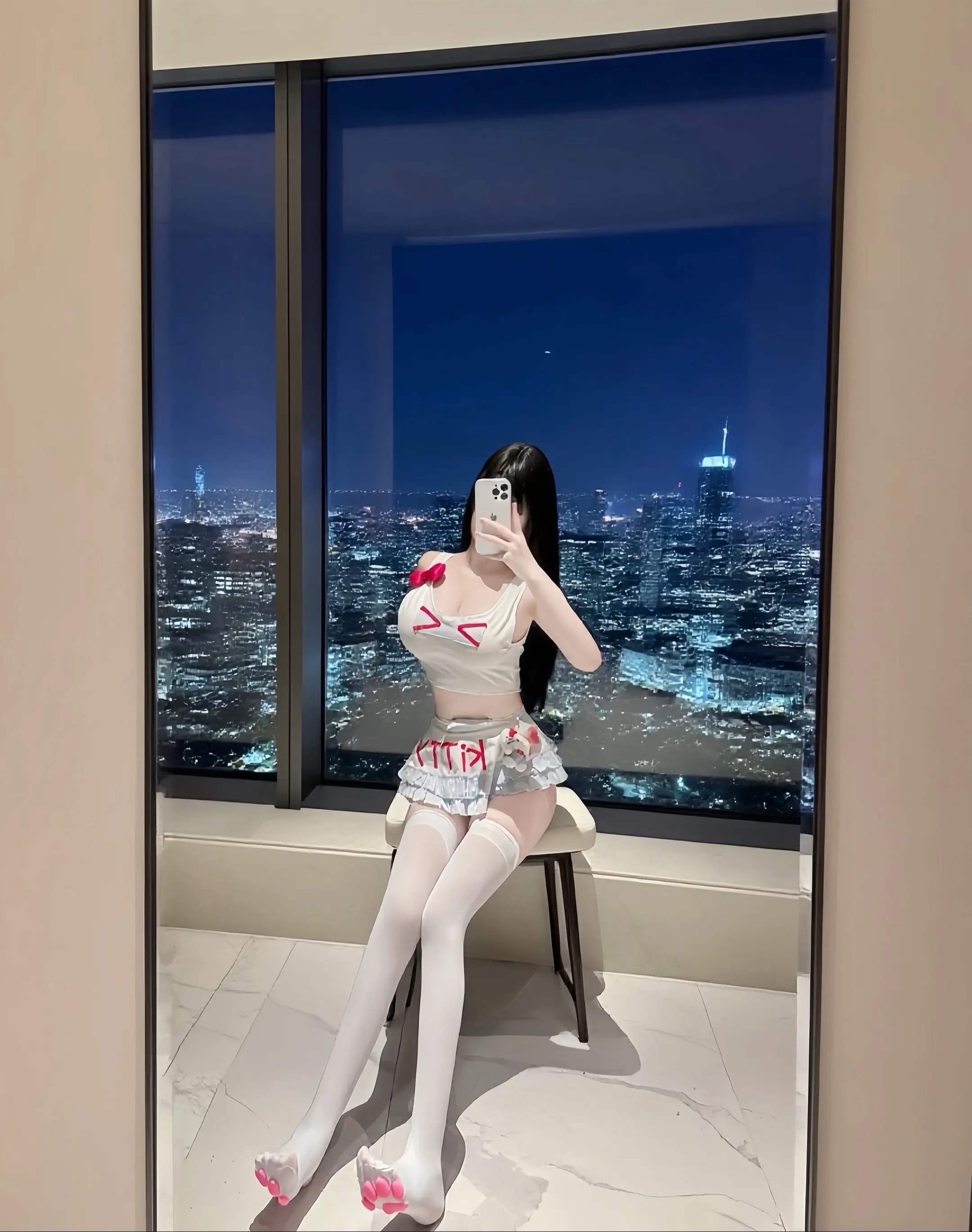 巴掌和吻痕都是礼物 我的爱也是。