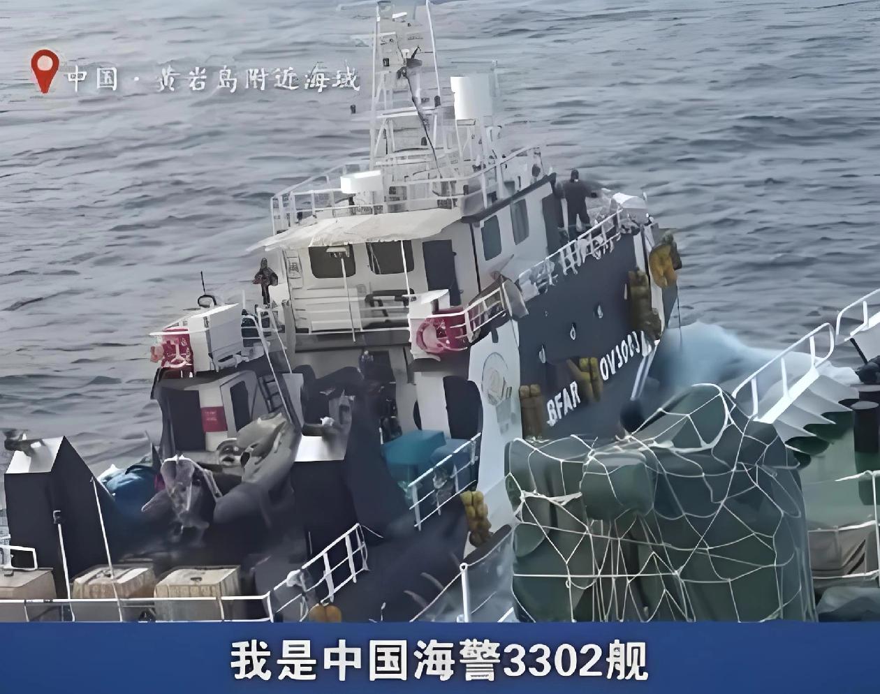 3月25日菲方这次又在黄岩岛演起“苦情戏”，纠集大批船只强闯中国海警演训区，嘴上