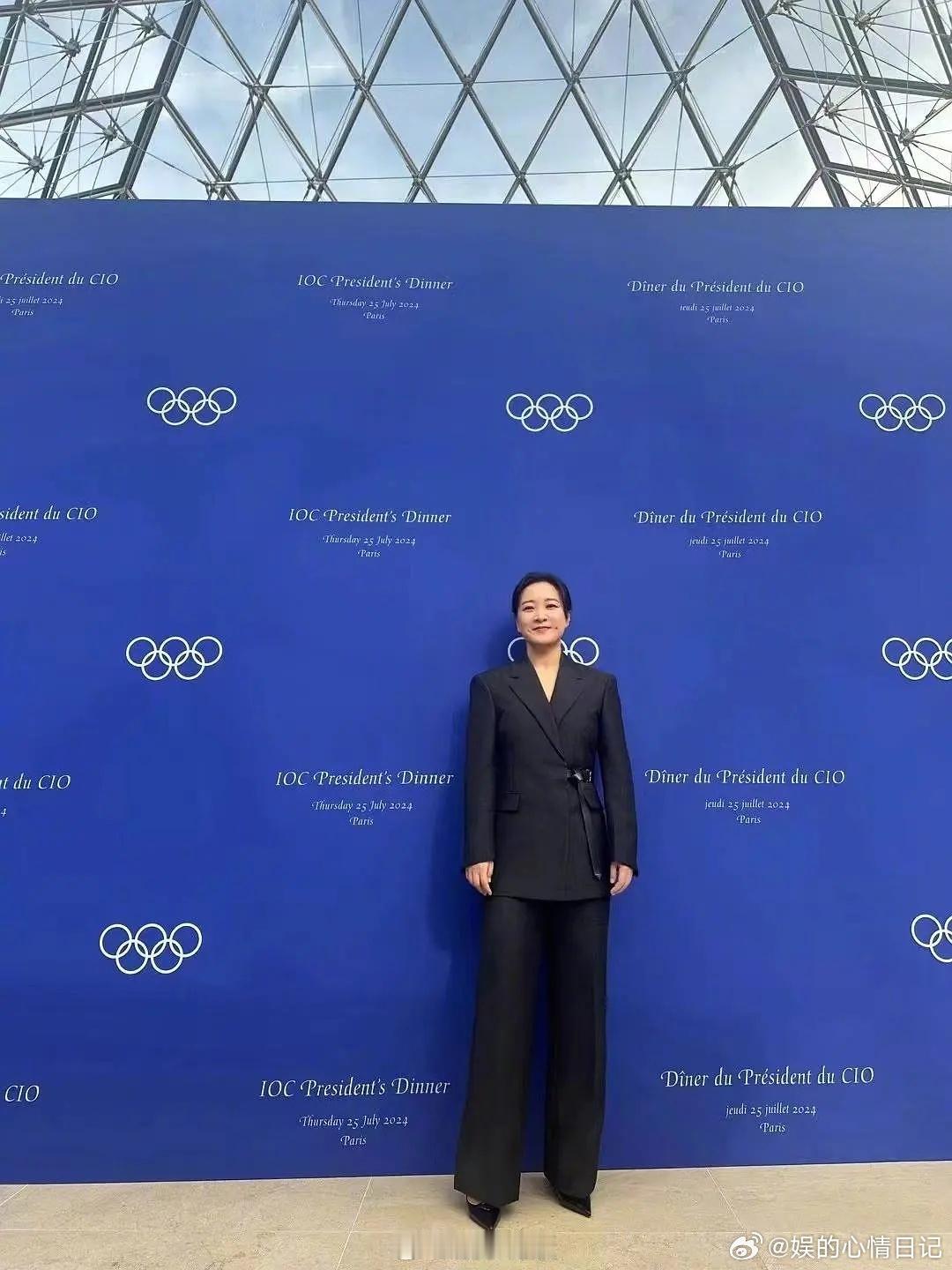 谁说，贾玲反弹了，脸部松弛了好飒，好美，脸部状态看起来也不错 ​​​