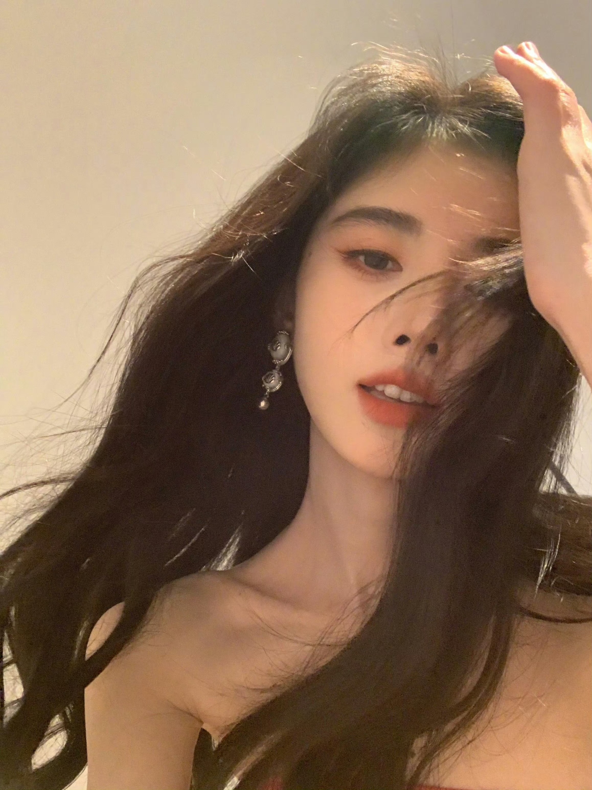 我才发现这套有这么大个耳环 