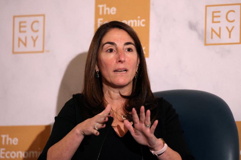 3月24日，《华尔街日报》消息，美联储戴利表示：过多的前瞻性指引会营造出虚假的确