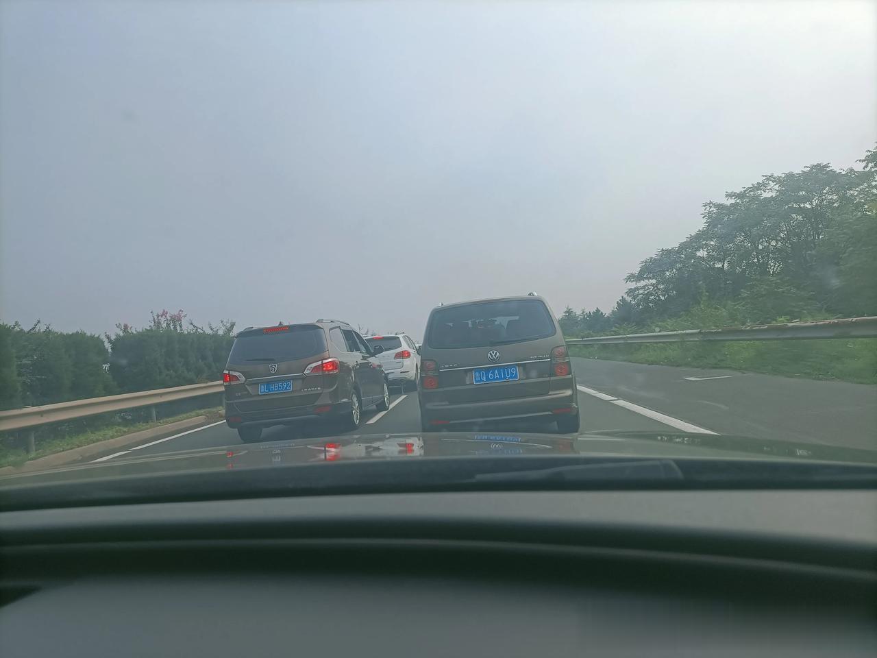 临沂人到底有多少万，青岛市的高速上多数是临沂的车，临沂没有海啊，还得去青岛看海，