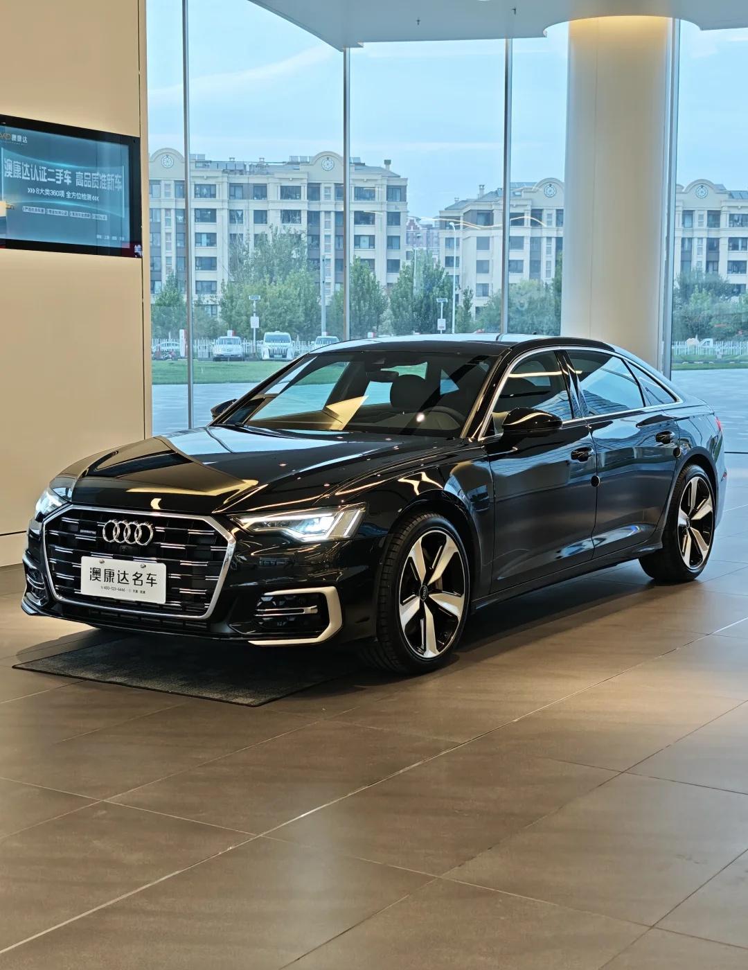 末代C8 3.0T EA839黄金动力组合，高速省油，动力充沛，升级大宝剑轮毂，