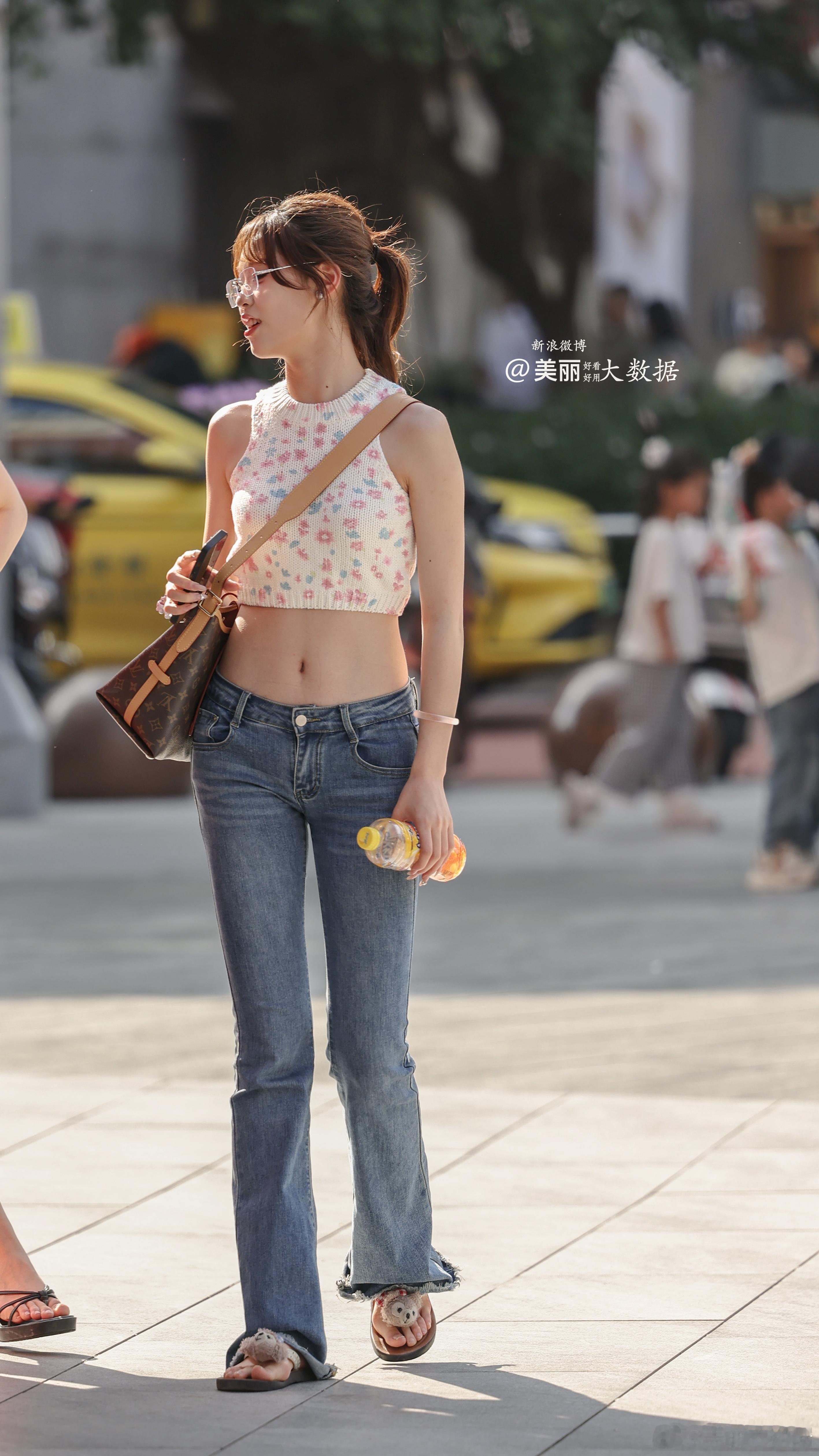 关键要露脐