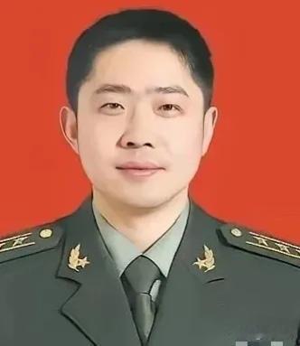 张泽斌，中央军委联合参谋部某局参谋。男，汉族，1983年8月出生，2000年9月