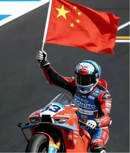 近期最燃的逆袭故事，当属国产摩托在WSBK赛道的封神之战。6万余元的售价，在杜卡