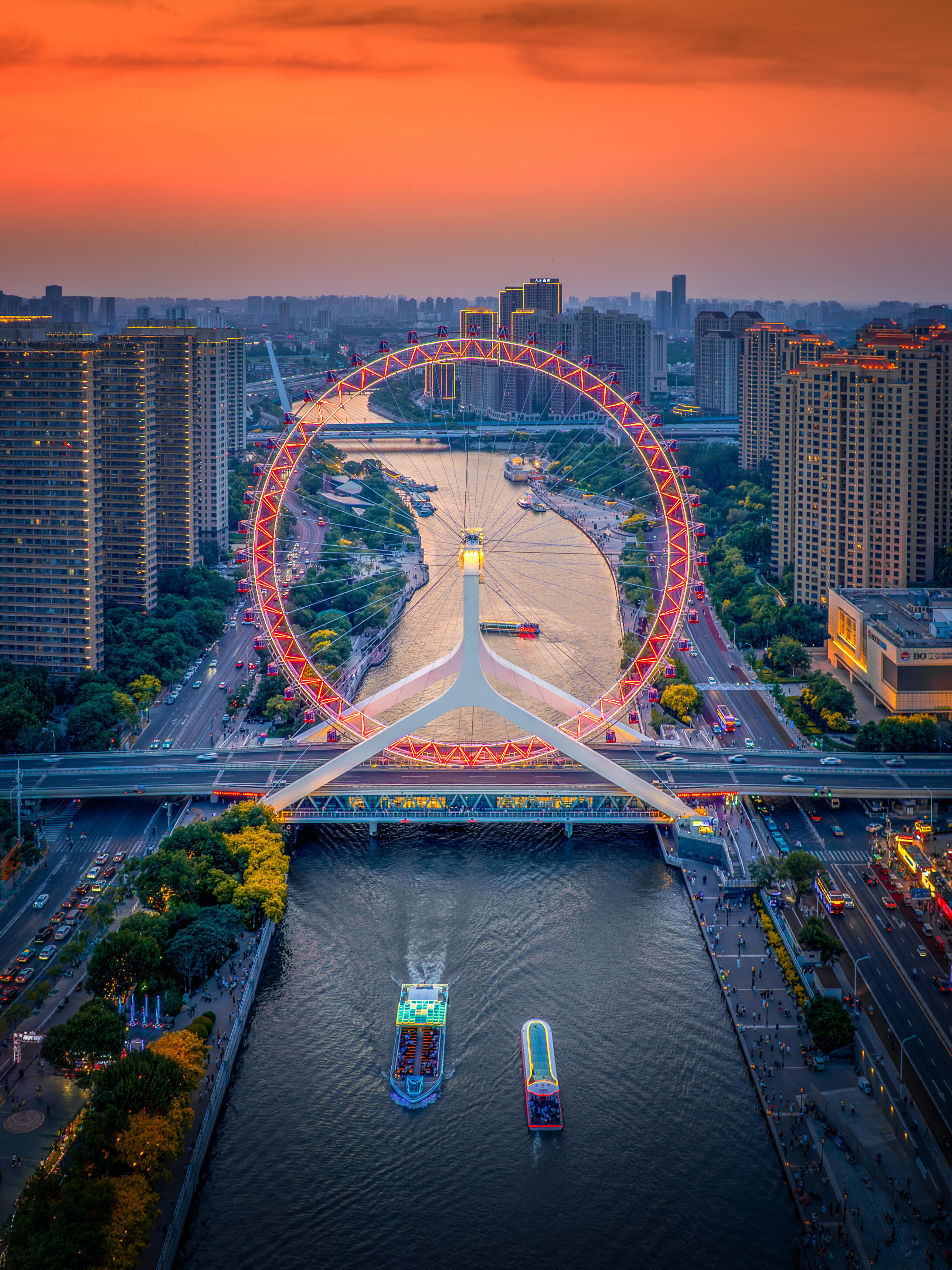 天津即将见证智能产业新升级海河之畔，科创之风正盛。天津依托深厚的城市底蕴，聚力智