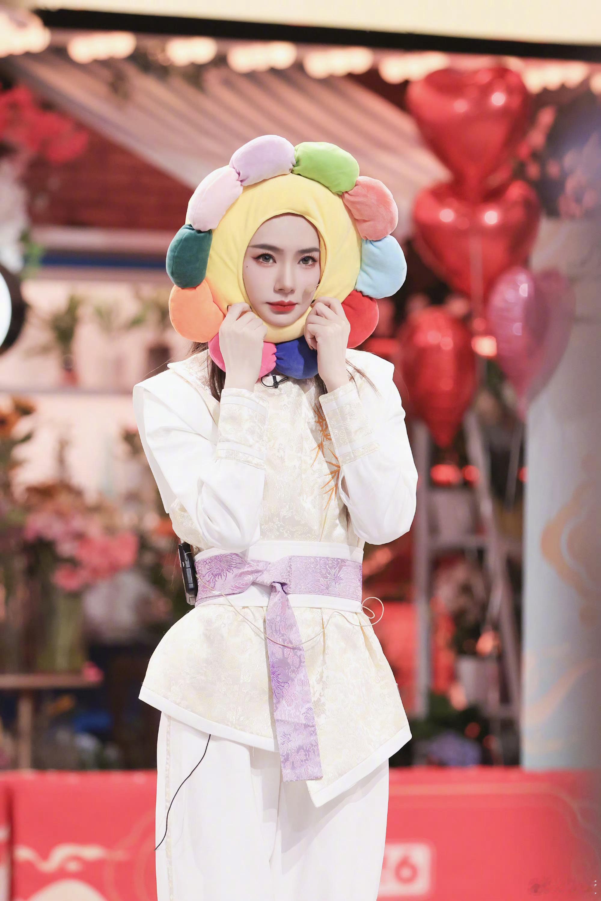 #戚薇cos七仙女#今天的hi6有戚薇诶！欢迎“7”仙女[送花花][送花花]姐姐