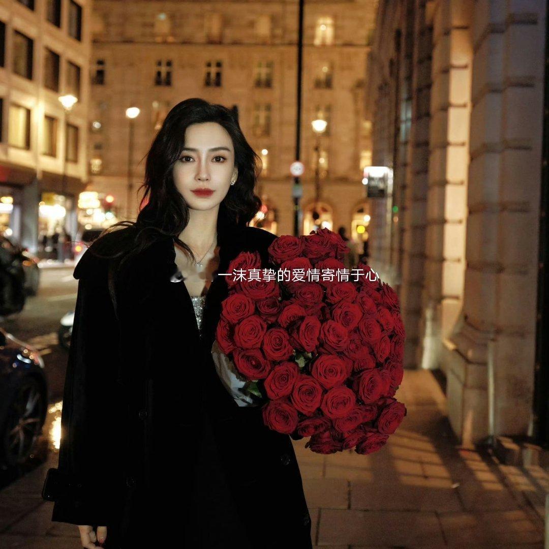 angelababy出席巴黎时装周angelababy[超话]Angelabab