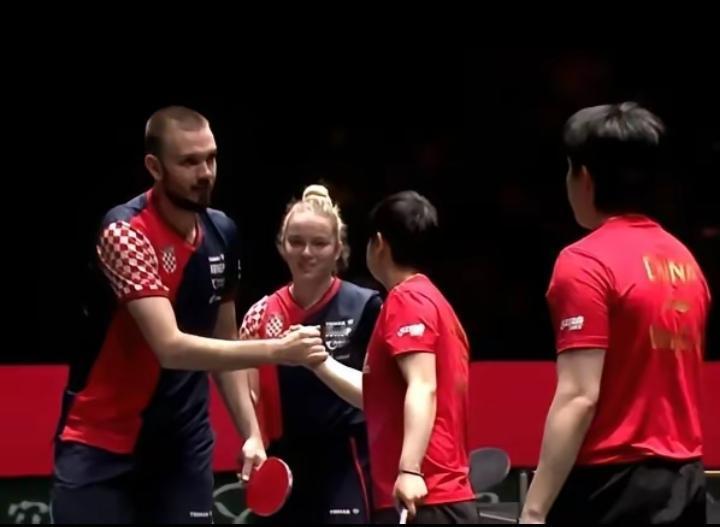 莎头太牛掰啦，狠狠爱好！

12月3日，赛事第二阶段国乒零封克罗地亚，莎头组合这