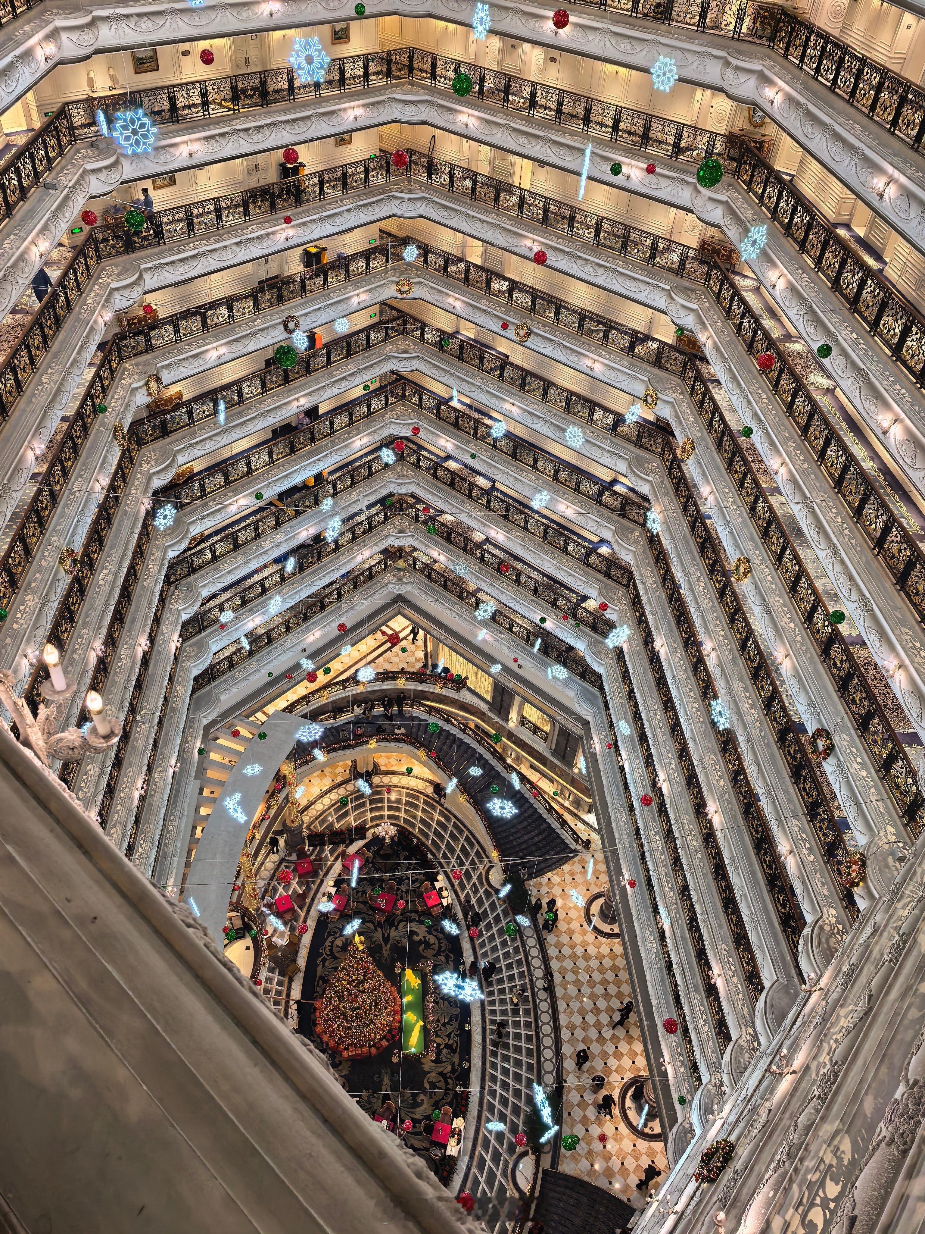 吓…………尿了 