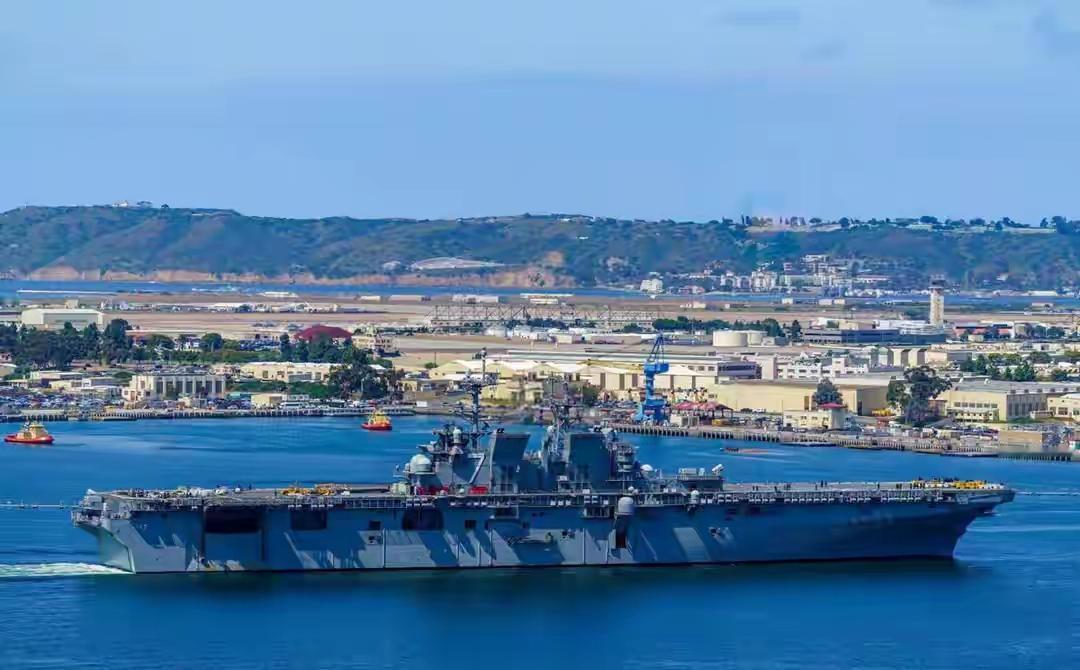 黔驴技穷几十年，美国还是几十年前的老套路。
一边频繁与伊朗接触，试图开启谈判；一