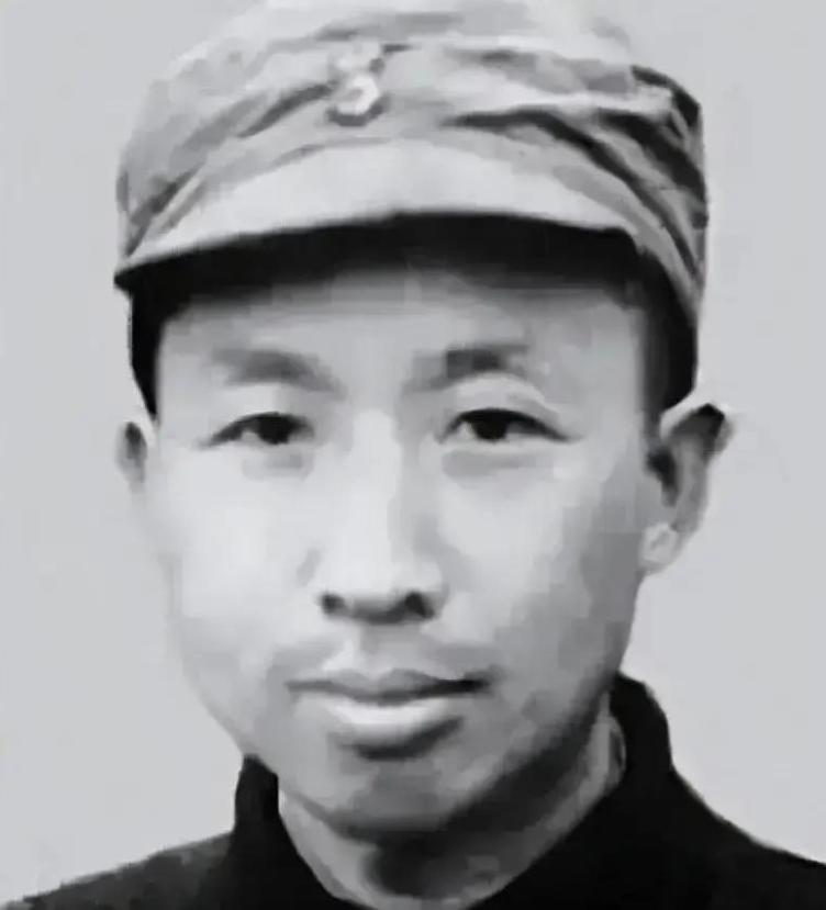 81年王首道与妻子王泉媛北京团聚，王泉媛：当年是不是你不要我了

主要信源：（人