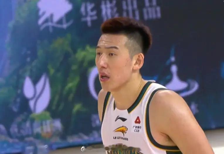 CBA杯：辽宁三外援61分逆转NBL合肥 威尔斯21+9付豪两暴扣北京时间12月