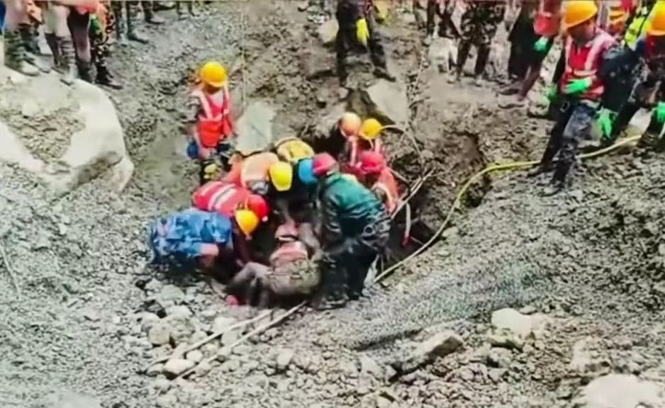 生命奇迹！尼泊尔水电站隧道两名被困人员历经9天成功获救