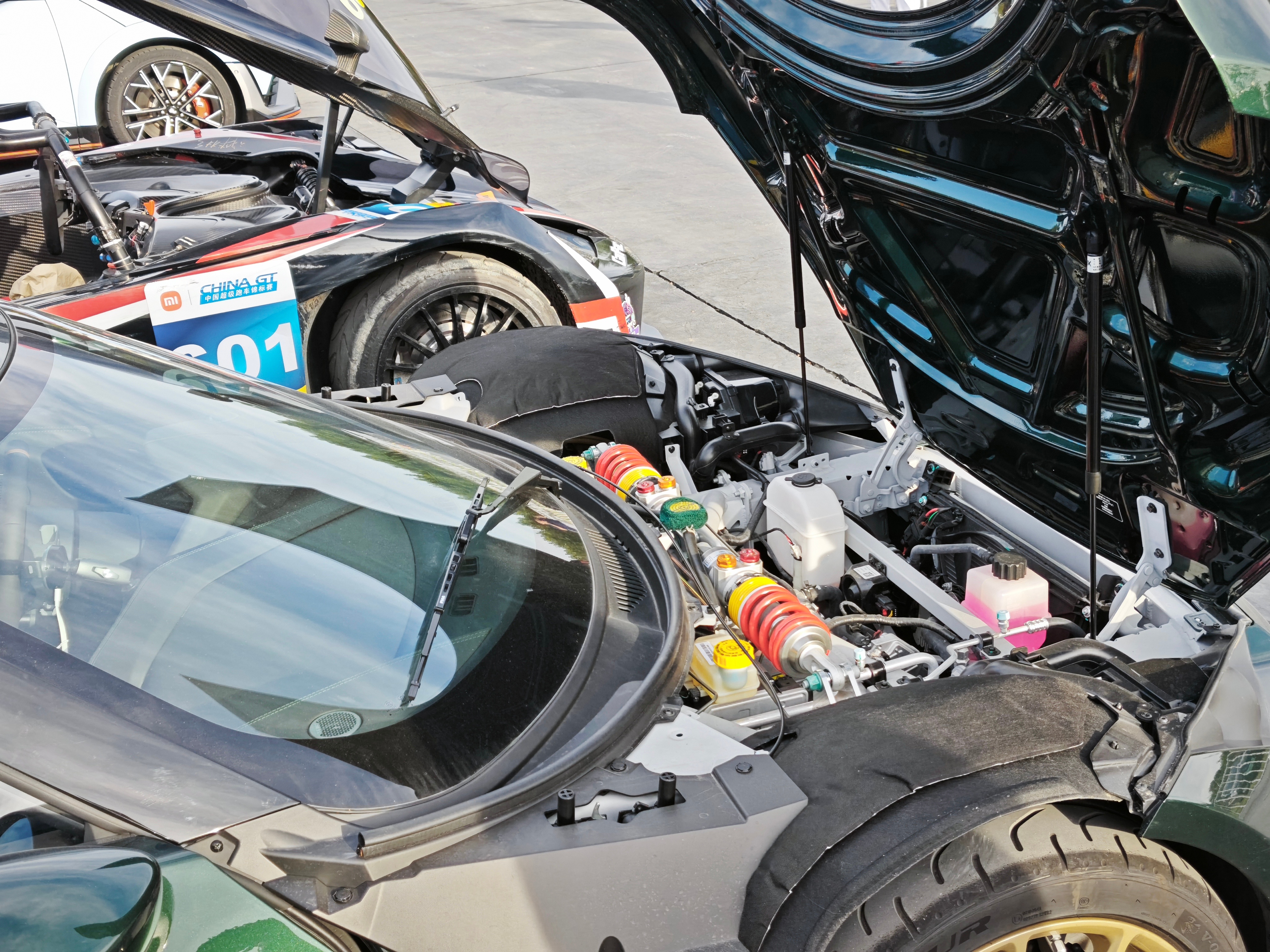 金盏速度节，SC01小跑车和KTM XBOW GT4赛车停一起 这不就呼应上了​