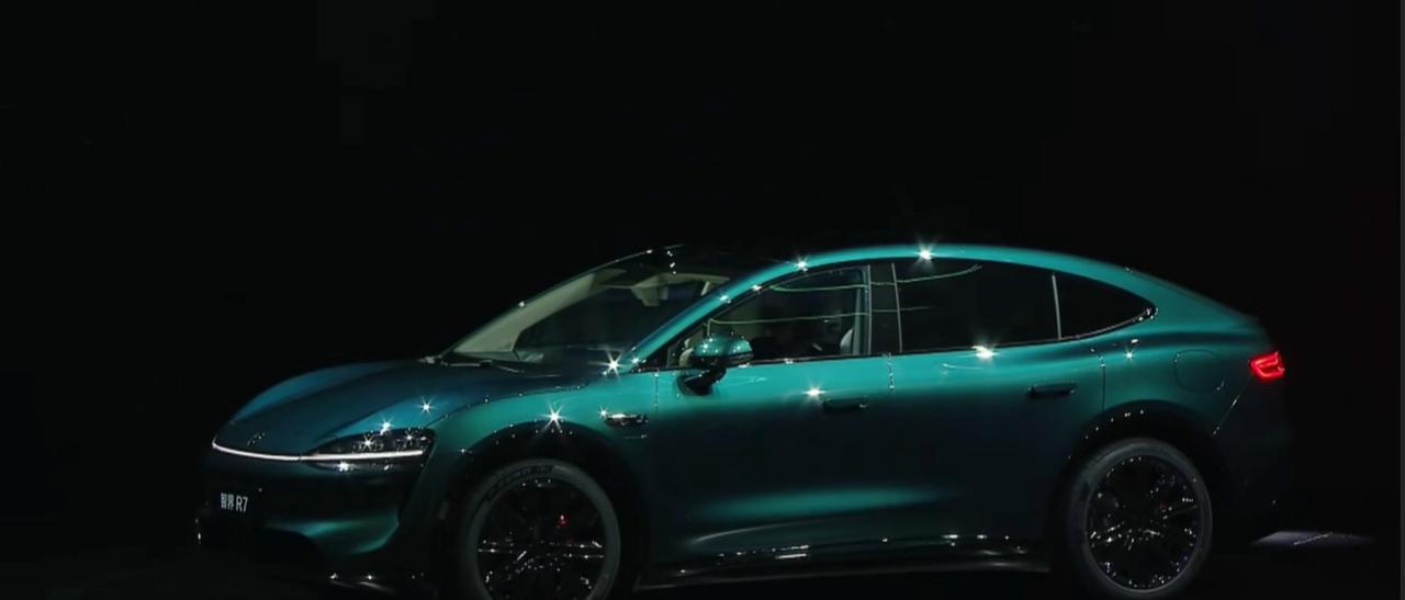 华为凑齐五界，但这次秋季发布最厉害的是它？每次鸿蒙智行 发布会，华为 总会带来一