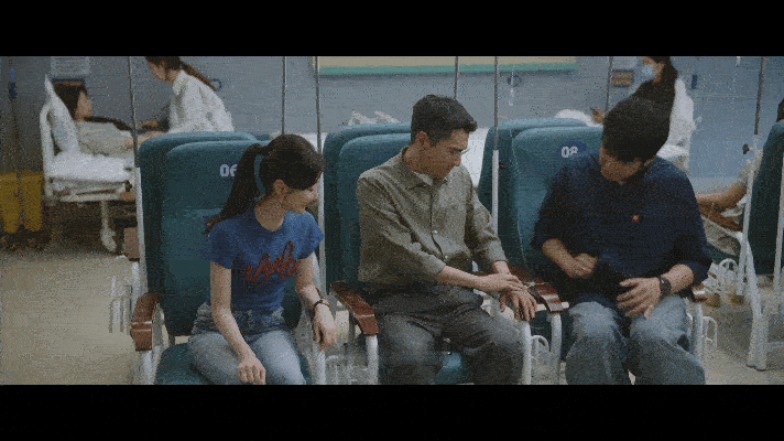 毛晓彤金世佳求婚戏 手牵手一起面对未知，这才是最顶级的浪漫。金世佳和毛晓彤真的太