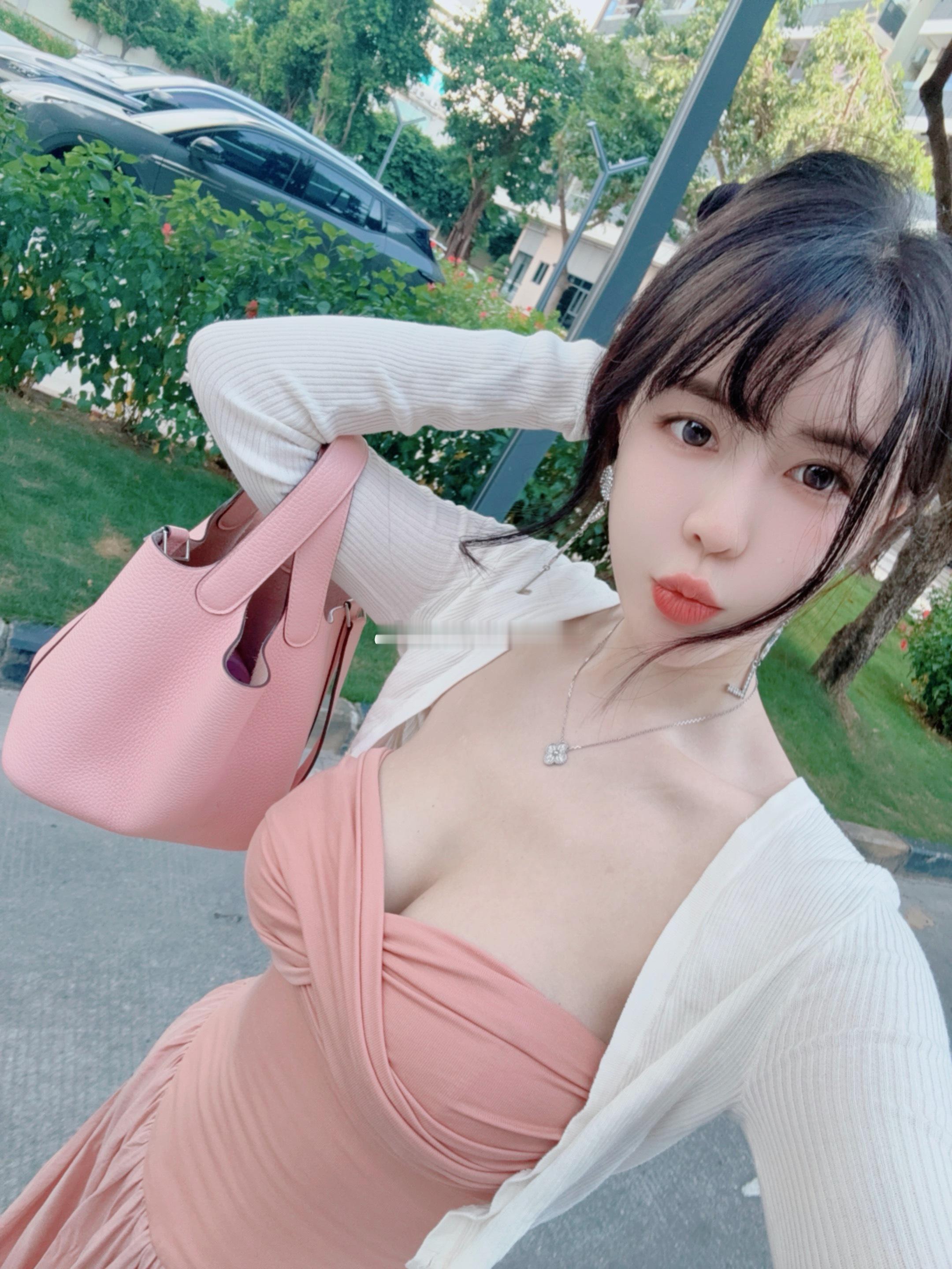 世界是一面镜子🪞你笑它便笑😊  ​​​