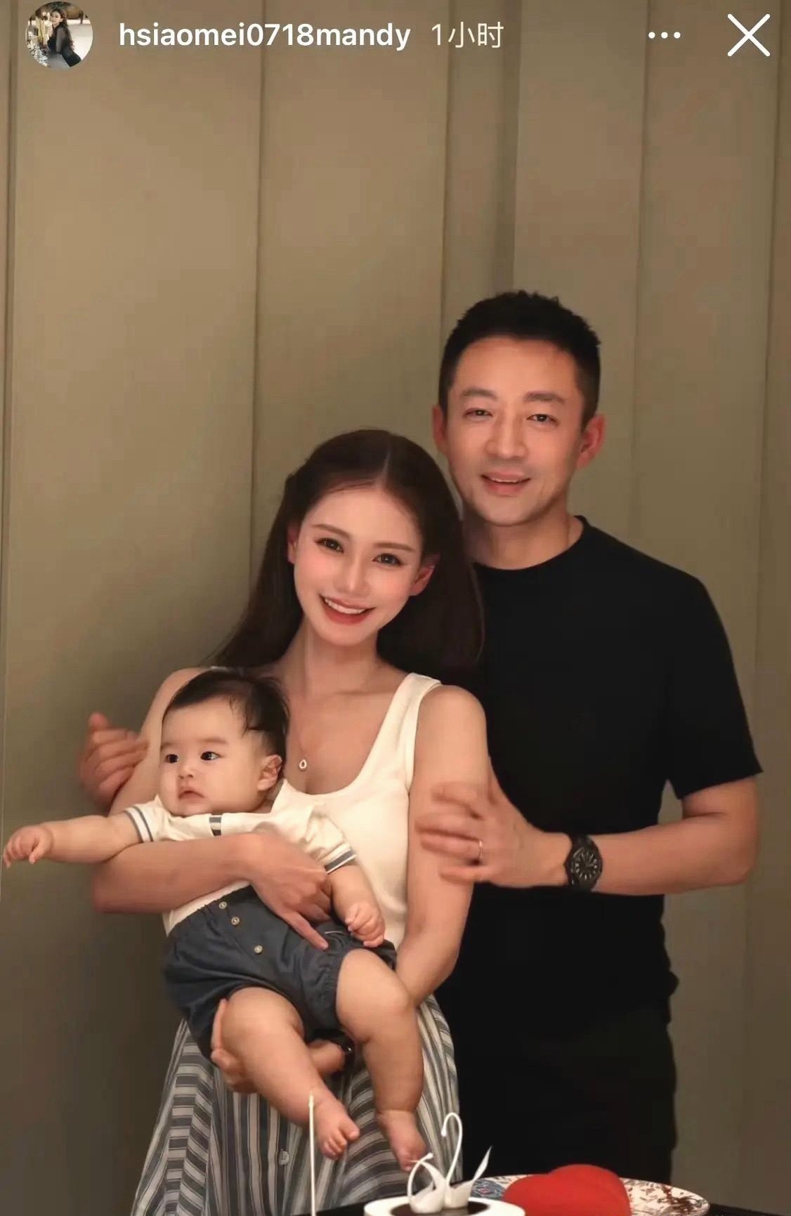 马筱梅晒全家福，可惜没有大S子女，两个孩子不回北京，终究是很难融入后妈家庭！ 