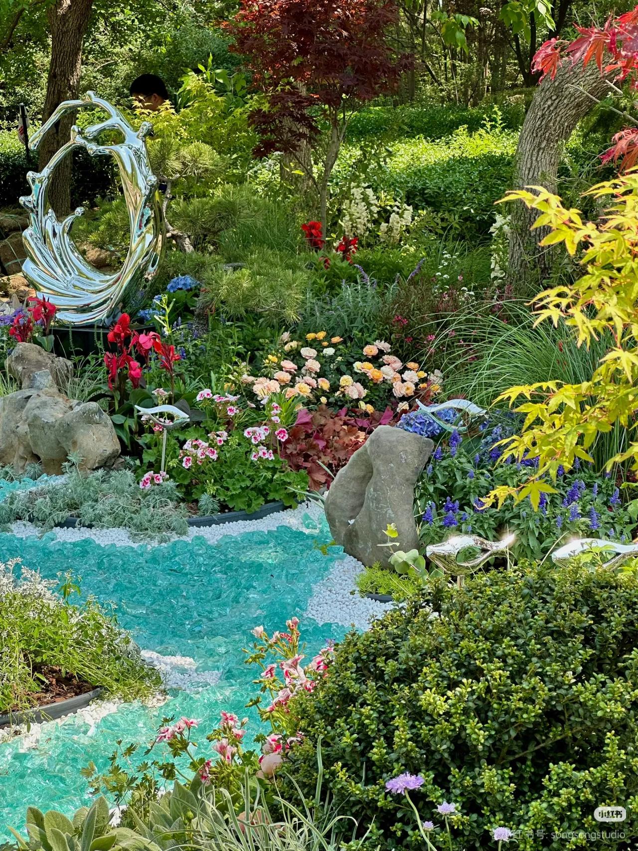 春天的济南，是万万次的春和景明🌸

春风拂过，这座千泉之城便醒了。泉水叮咚是心