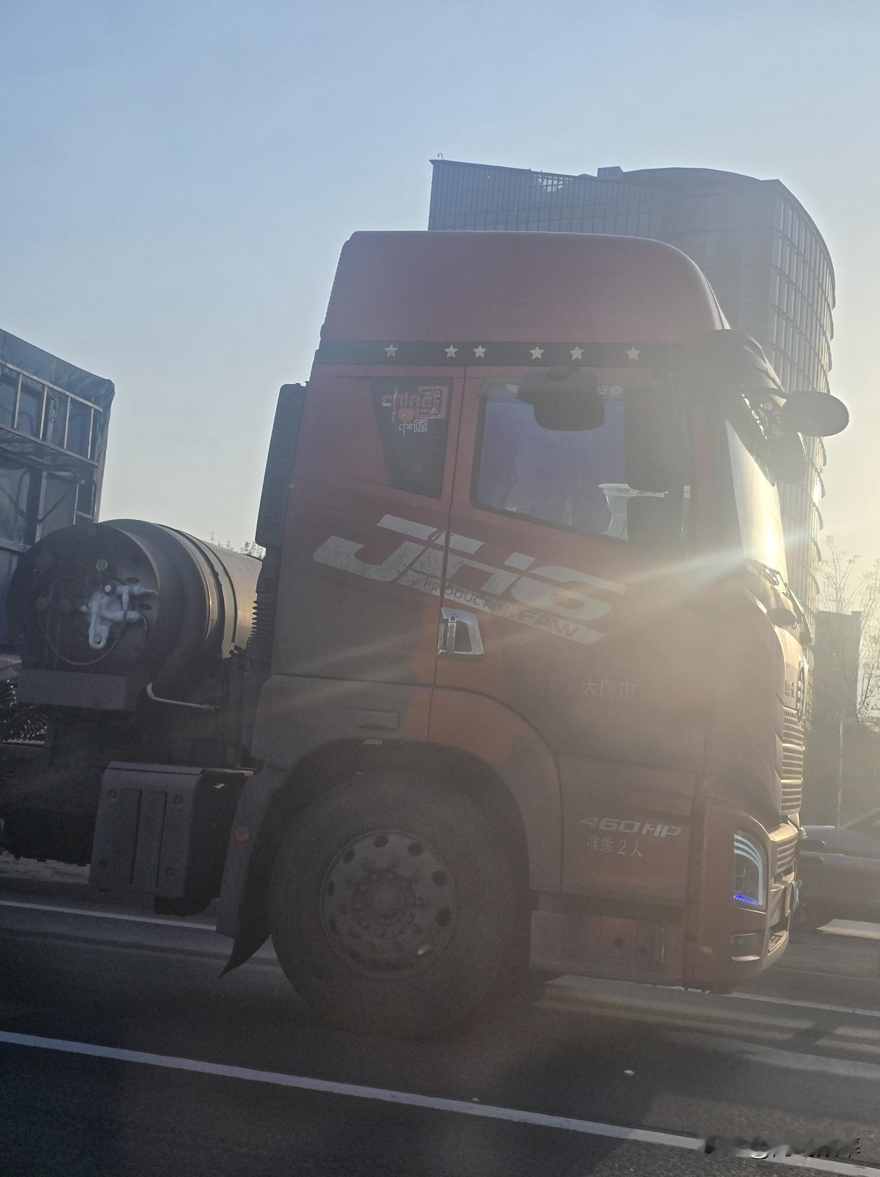 夕阳下的北京晚高峰 偶遇来自大同的朋友早高峰随感 帝都落日晚霞 北京落日拍照 北