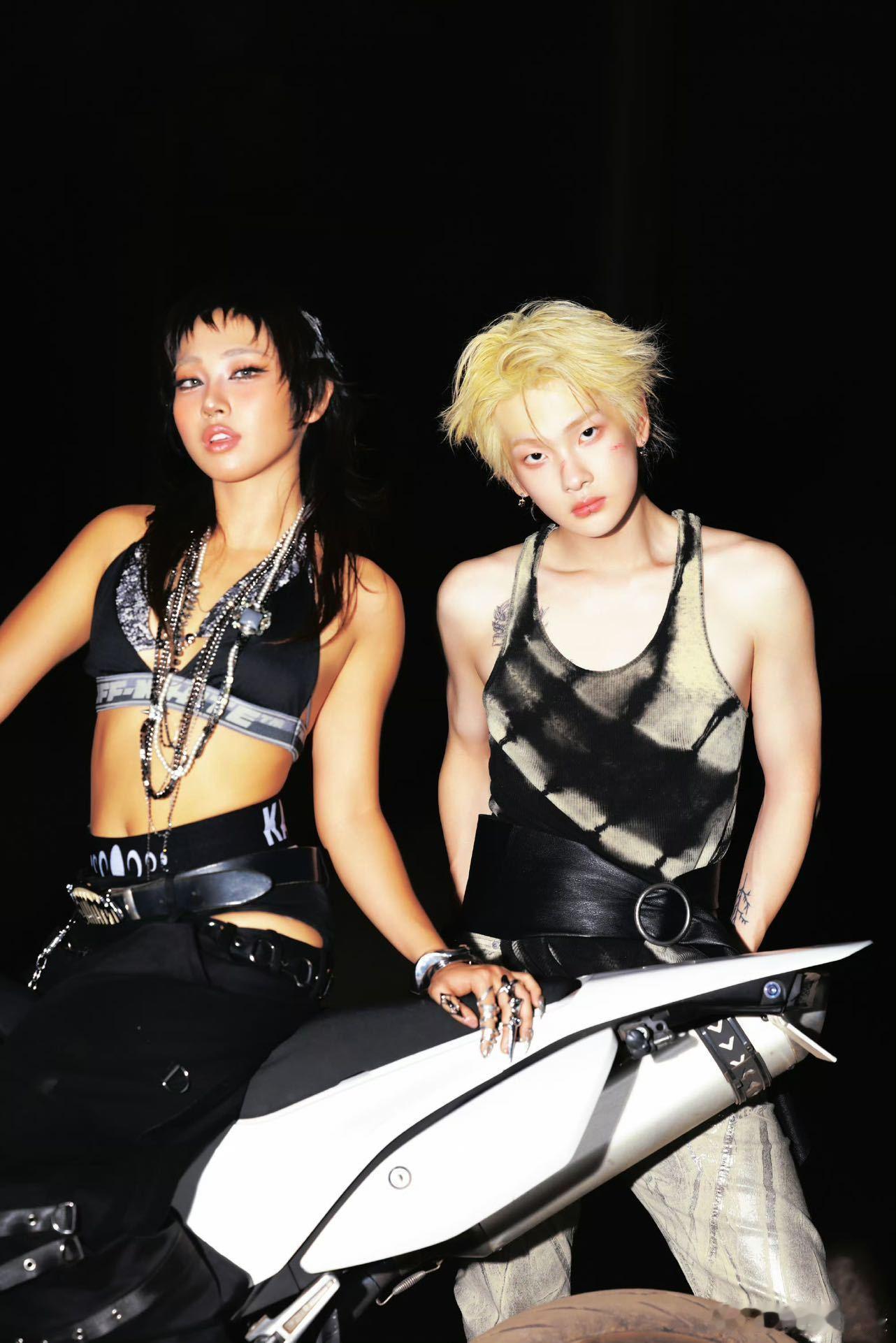 周震南MILLI跨国说唱顶级过肺 妈耶！周震南和MILLI开启跨国说唱之旅啦！周