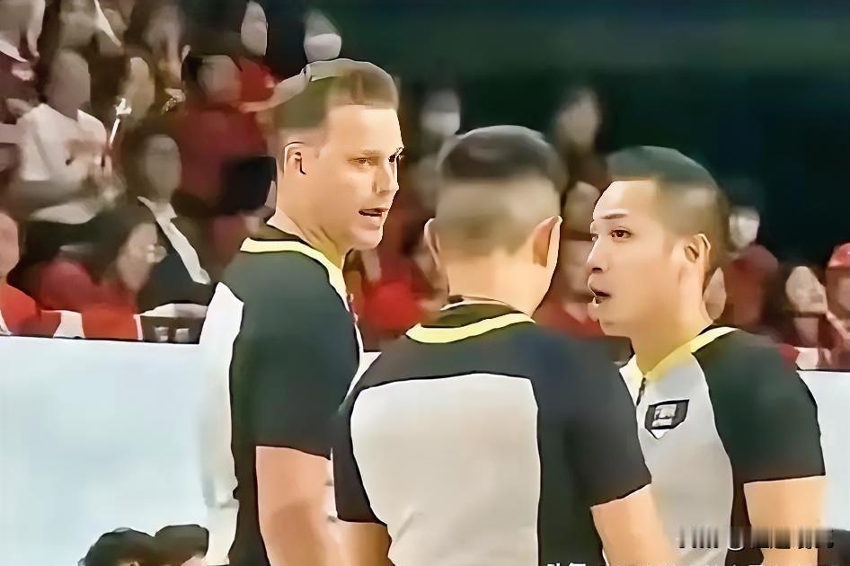 中国篮协必须要有所行动，
对于不公的遭遇，不能就这样忍气吞声，稀里糊涂，该争取的