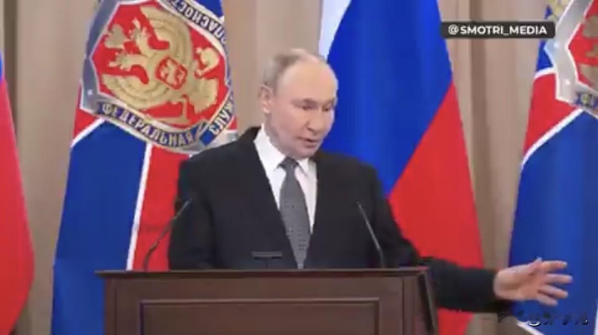 俄总统普京今天说：“敌人会毫不犹豫地动用任何手段。媒体上应该已经报道了，他们甚至