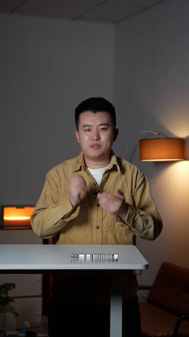 还得是苹果才行，这不是我说的。王志如又来给大家直播科普了，大家看王志如直播的这个