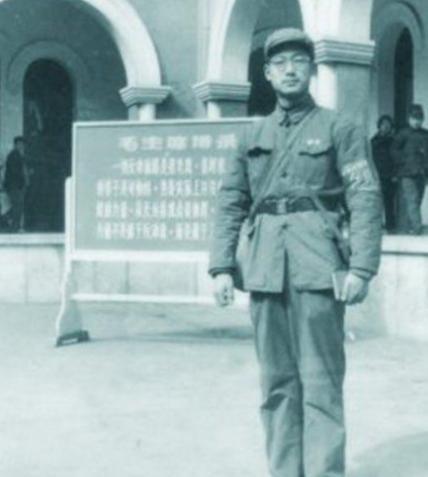 1962年，陈再道的儿子因为通敌被抓进了监狱，此事很快传到了毛主席耳中，得知此事