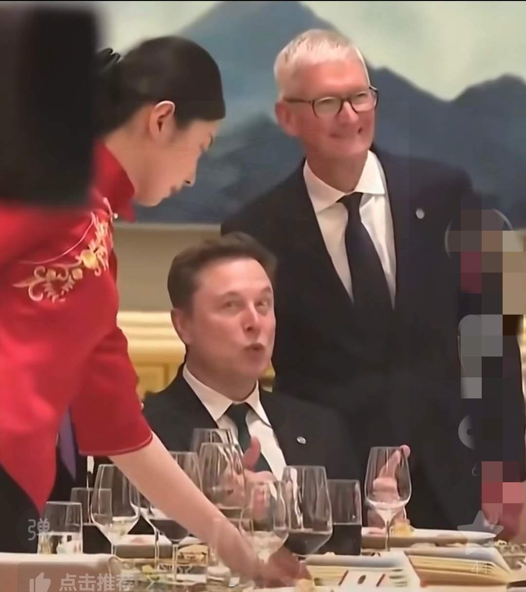 今天国宴中，库克、马斯克、赫格塞斯放着茅台不喝，直接喝起了可乐，国家级正式宴请，