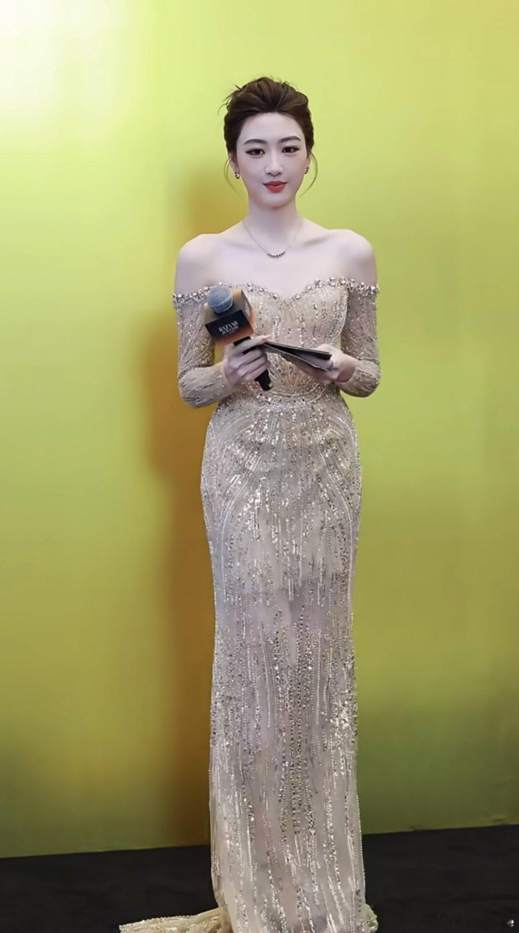 耀眼的妳熠熠生辉一路花开