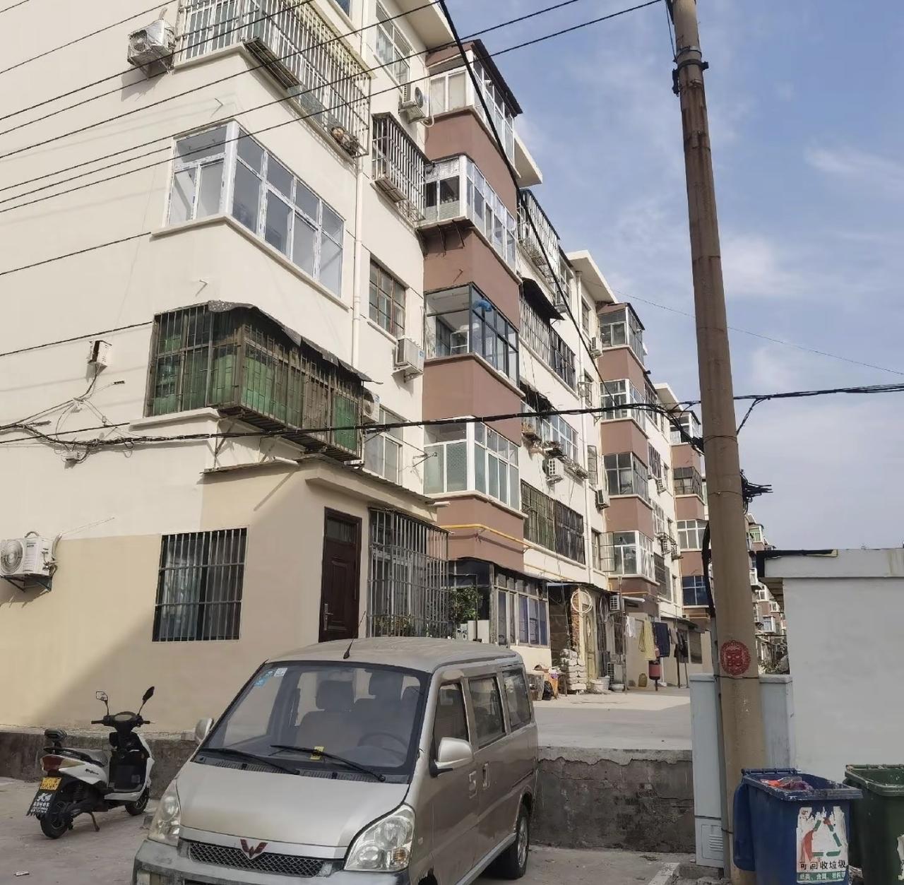 我顺着“做饭顺带照顾老人一口”的核心思路，用最接地气的家常语气来写，保留原文、每